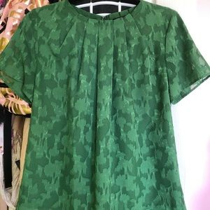 3 for $33🎀 Ann Taylor textured round neck blouse